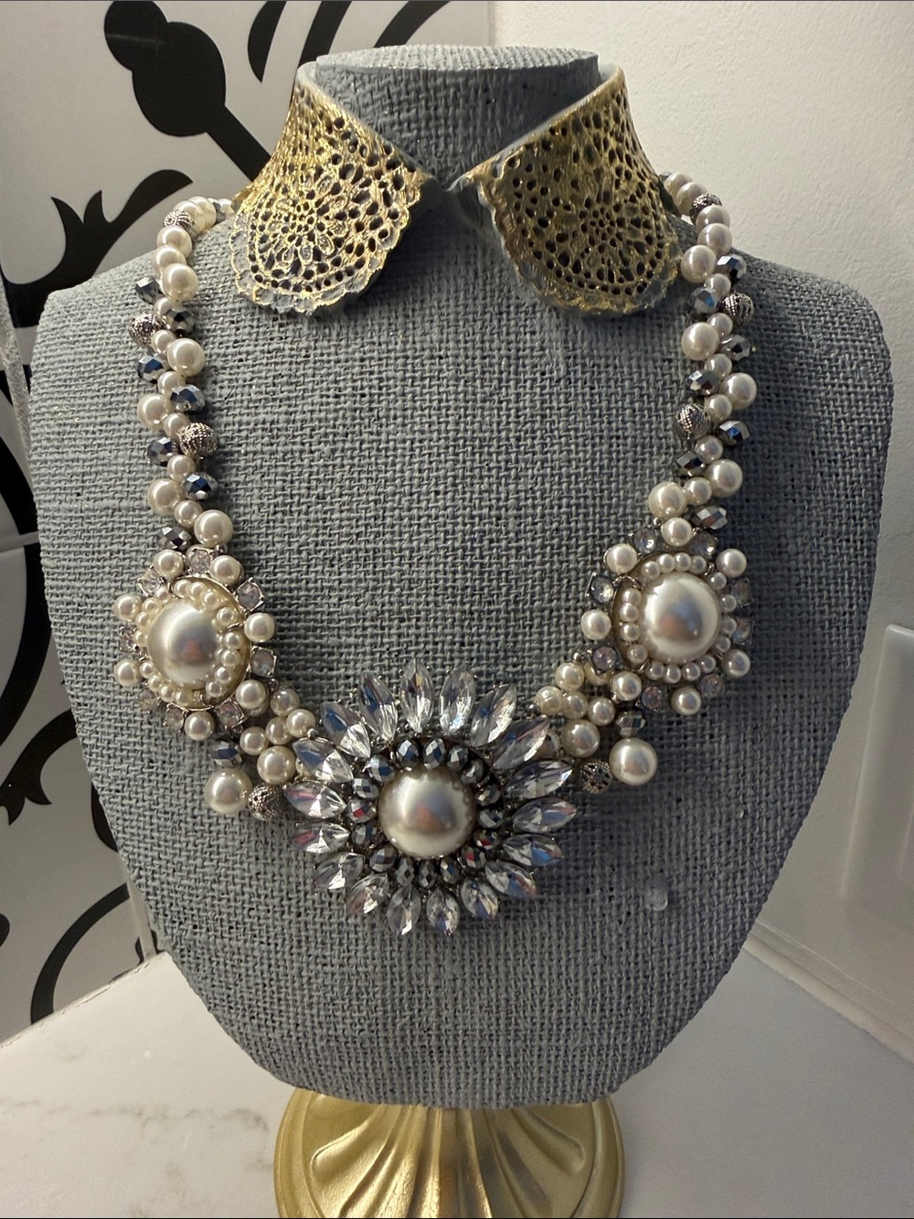 NWT Susan Graver Pearl and Crystal Statement Necklace - WOW!!